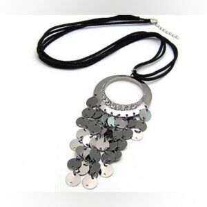 Chic Black and Silver Disc Necklace